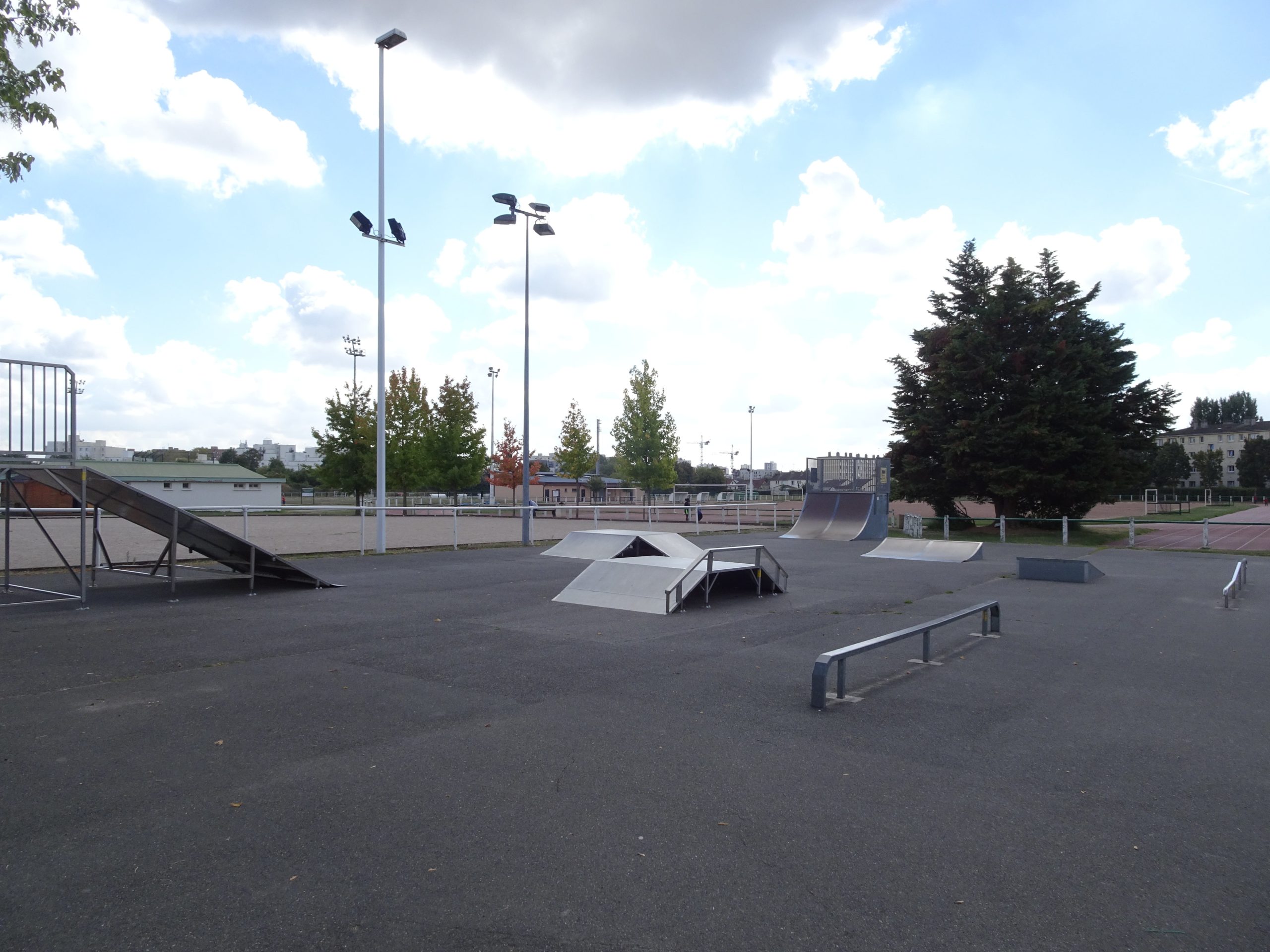 Deuil La Barre Skatepark Deuil La Barre France